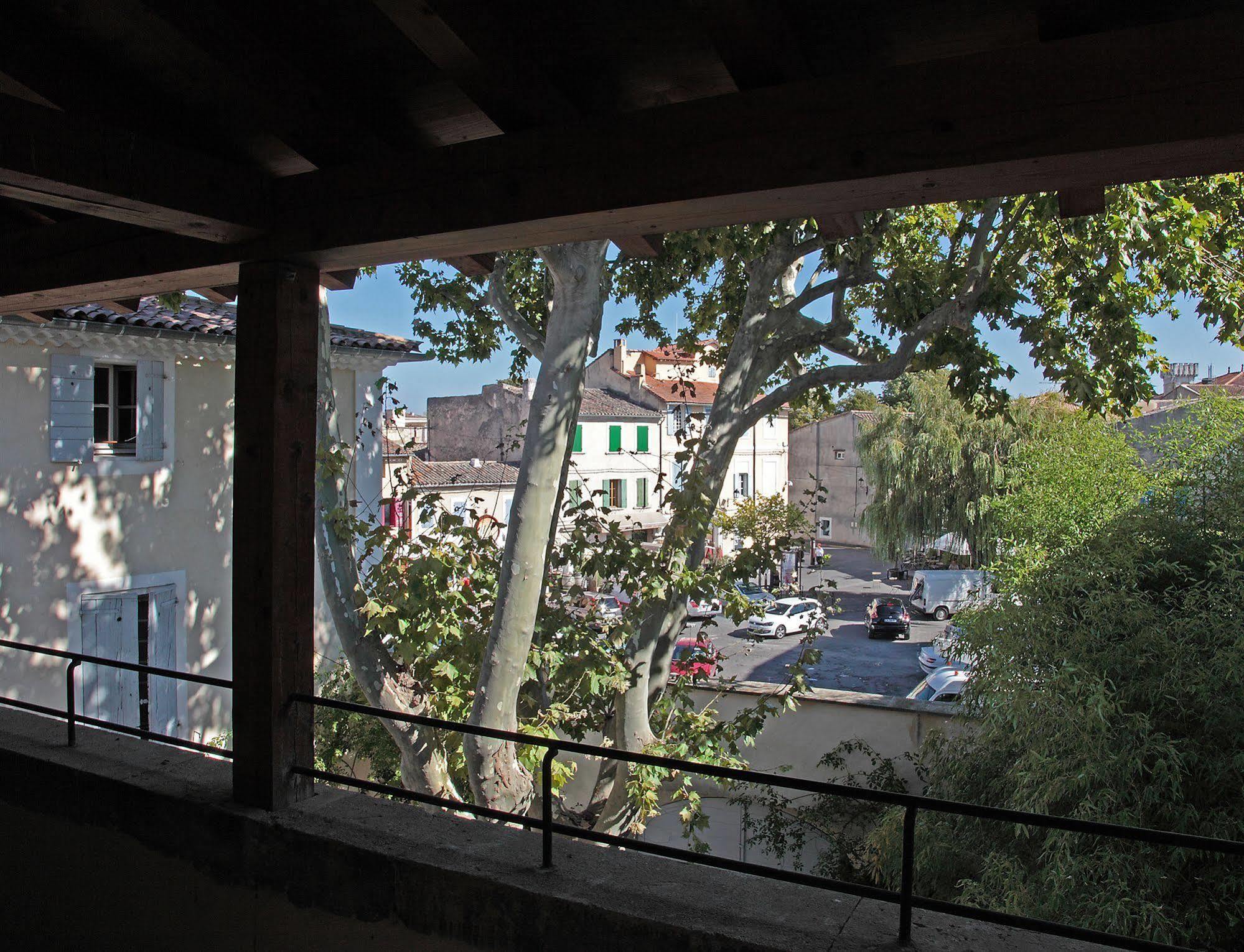 La Maison Sur La Sorgue - Esprit De France LʼIsle-sur-la-Sorgue Buitenkant foto