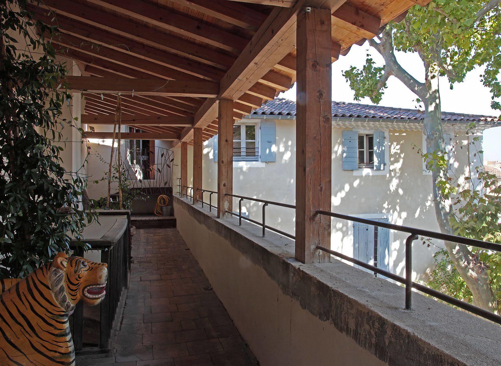 La Maison Sur La Sorgue - Esprit De France LʼIsle-sur-la-Sorgue Buitenkant foto