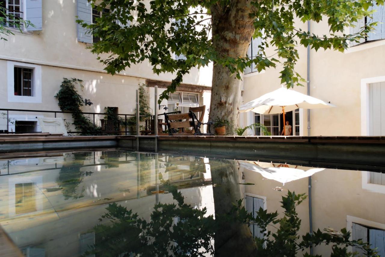 La Maison Sur La Sorgue - Esprit De France LʼIsle-sur-la-Sorgue Buitenkant foto